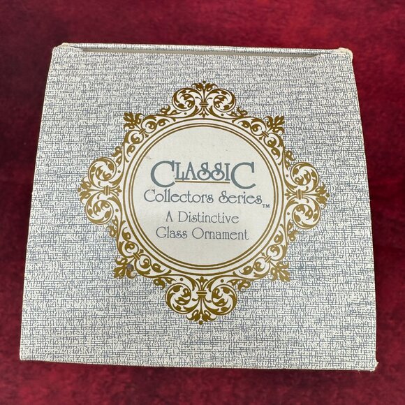 CLASSIC COLLECTORS SERIES CHRISTMAS ORNAMENT "IT'S WONDERFUL LIFE" - Picture 3 of 4